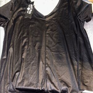 Crazy Train Black flowy Short Sleeve Top